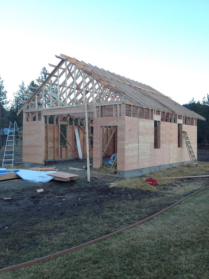Garage framing with trusses
