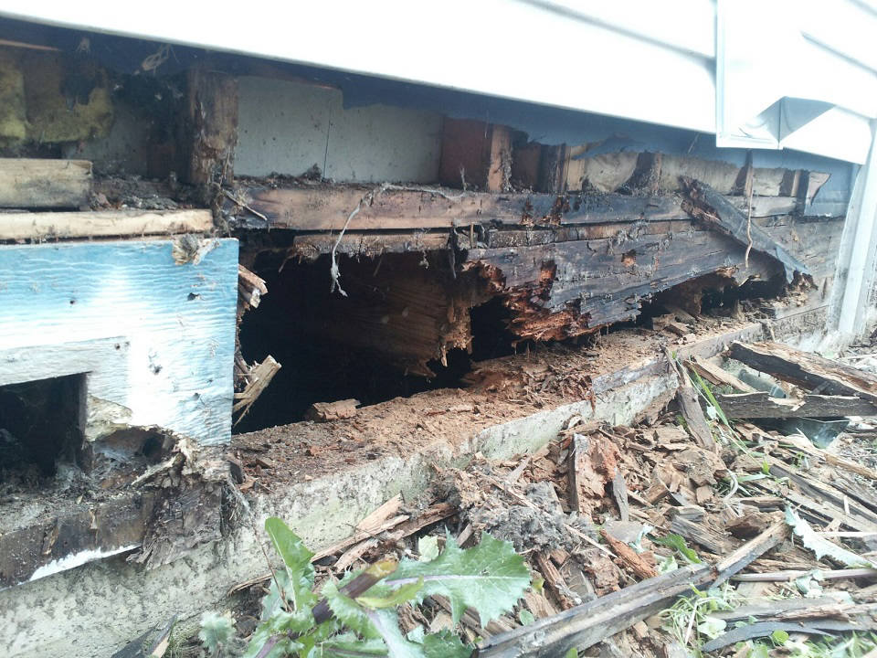 Example of complete rim joist rot