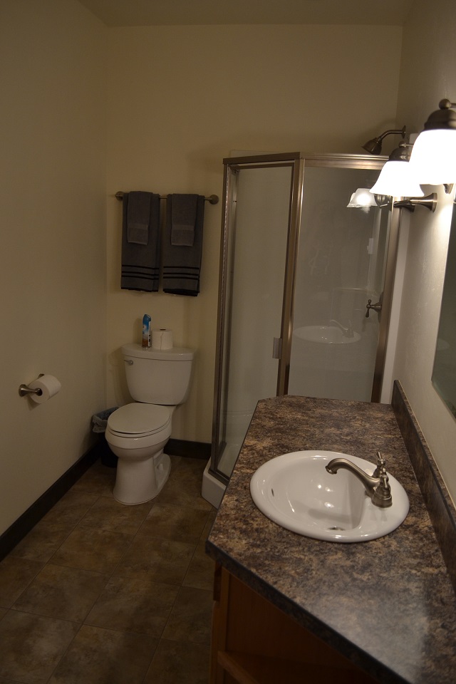 apartment bathroom photo